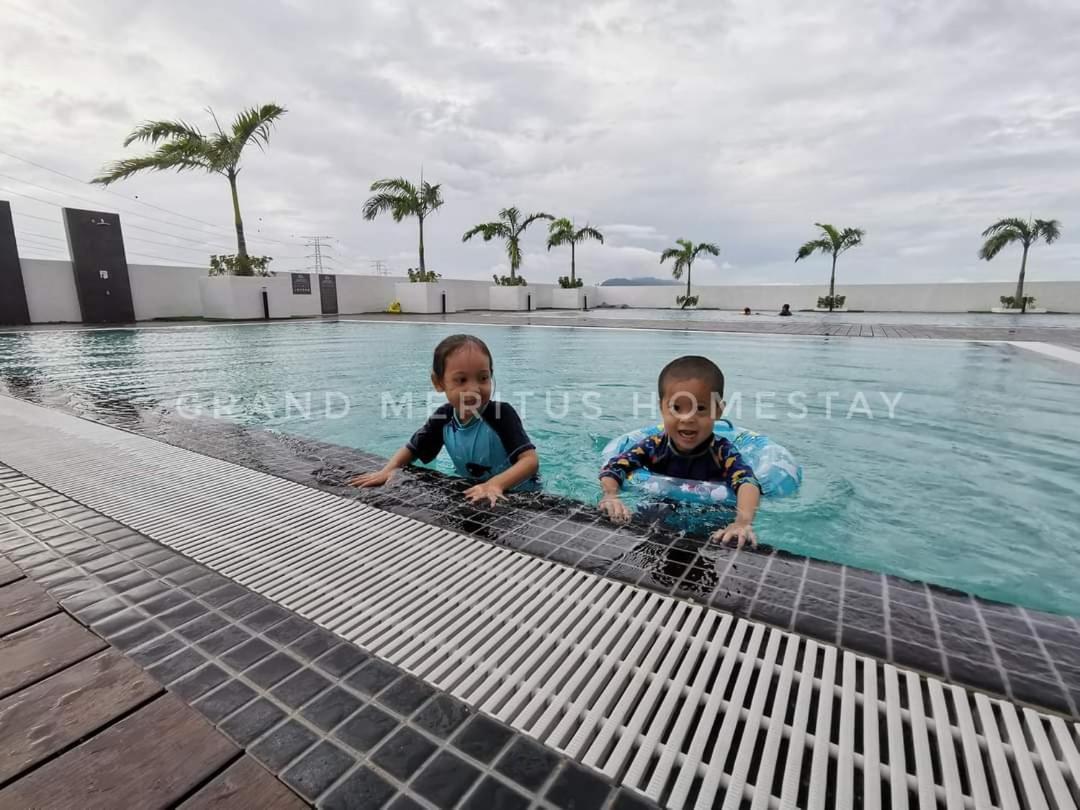 Grand Meritus @penang Apartment